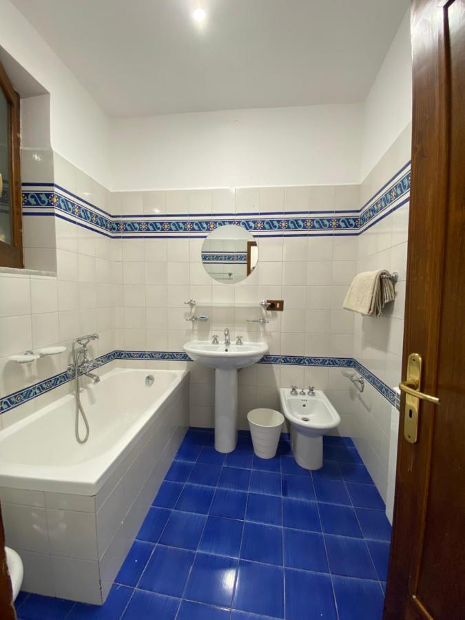 A Punta Terra Isnello Bed and Breakfast Exterior foto