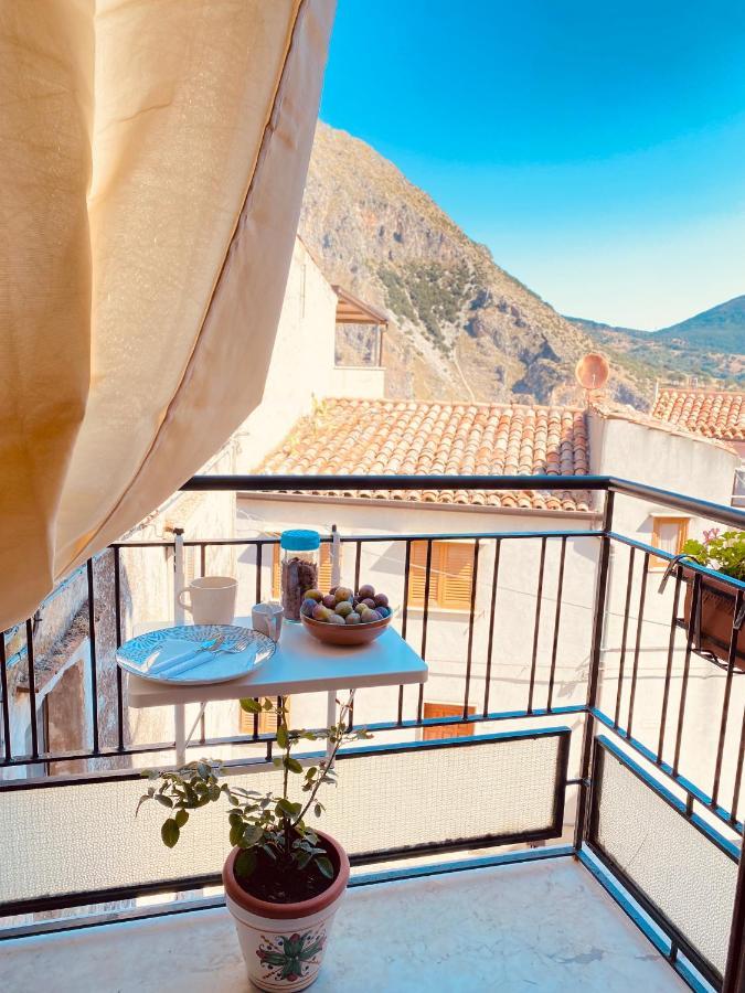 A Punta Terra Isnello Bed and Breakfast Exterior foto